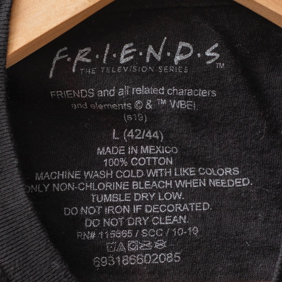F.R.I.E.N.D.S. T-shirt - Picture 10 of 10